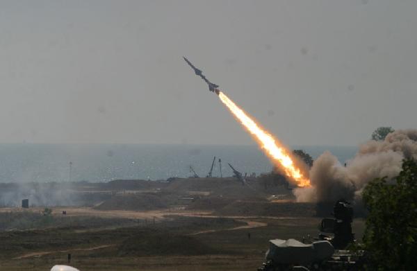 مقتل 23 عاملًا مصريًا إثر سقوط صاروخ جراد على مسكنهم بطرابلس