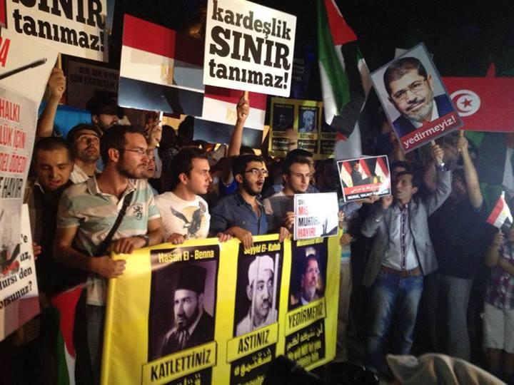 مسيرات بتركيا تنديدا بمجزرة رابعة