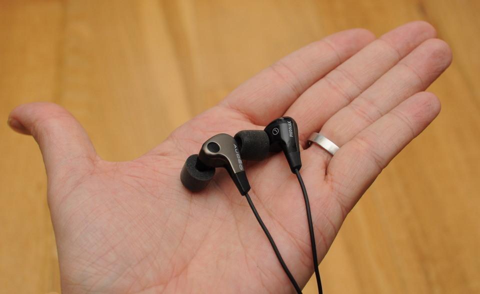 احذر سماعات الأذن في فصل الصيف