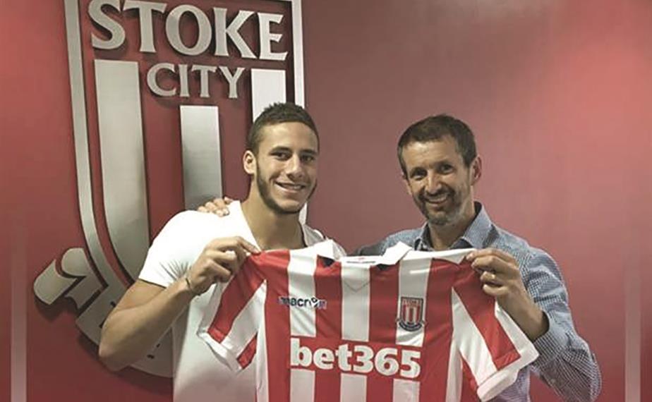 رمضان صبحى يفاضل بين رقمي أبو تريكة وعدد شهداء مجزرة بورسعيد