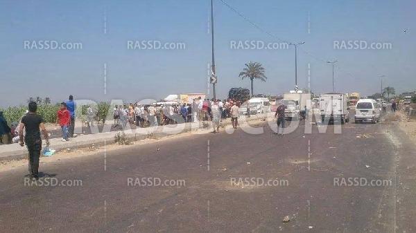 أهالي “الروضة” بالبحيرة يقطعون الطريق تنديدًا بانقطاع المياه