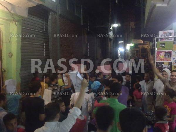 وقفة أمام منزل شهيد في مركز”بلبيس” بـ”الشرقية”