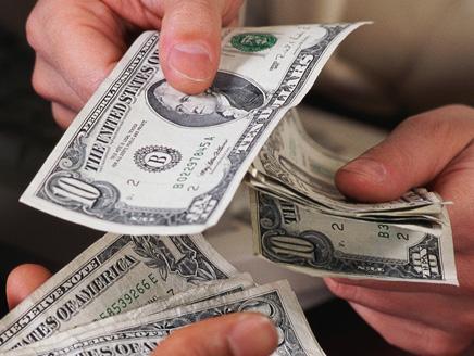 الاضطرابات السياسية ترفع تكلفة التأمين على ديون مصر