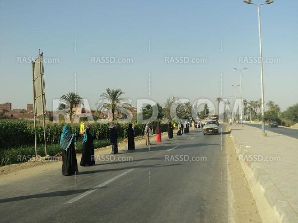 سلسلة بشرية في “ببا” بـ”بني سويف” دعمًا لـ”غزة”