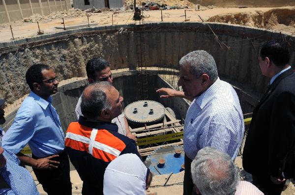 محلب: مناقصة عالمية للإشراف على تشغيل “مياه القاهرة الجديدة”