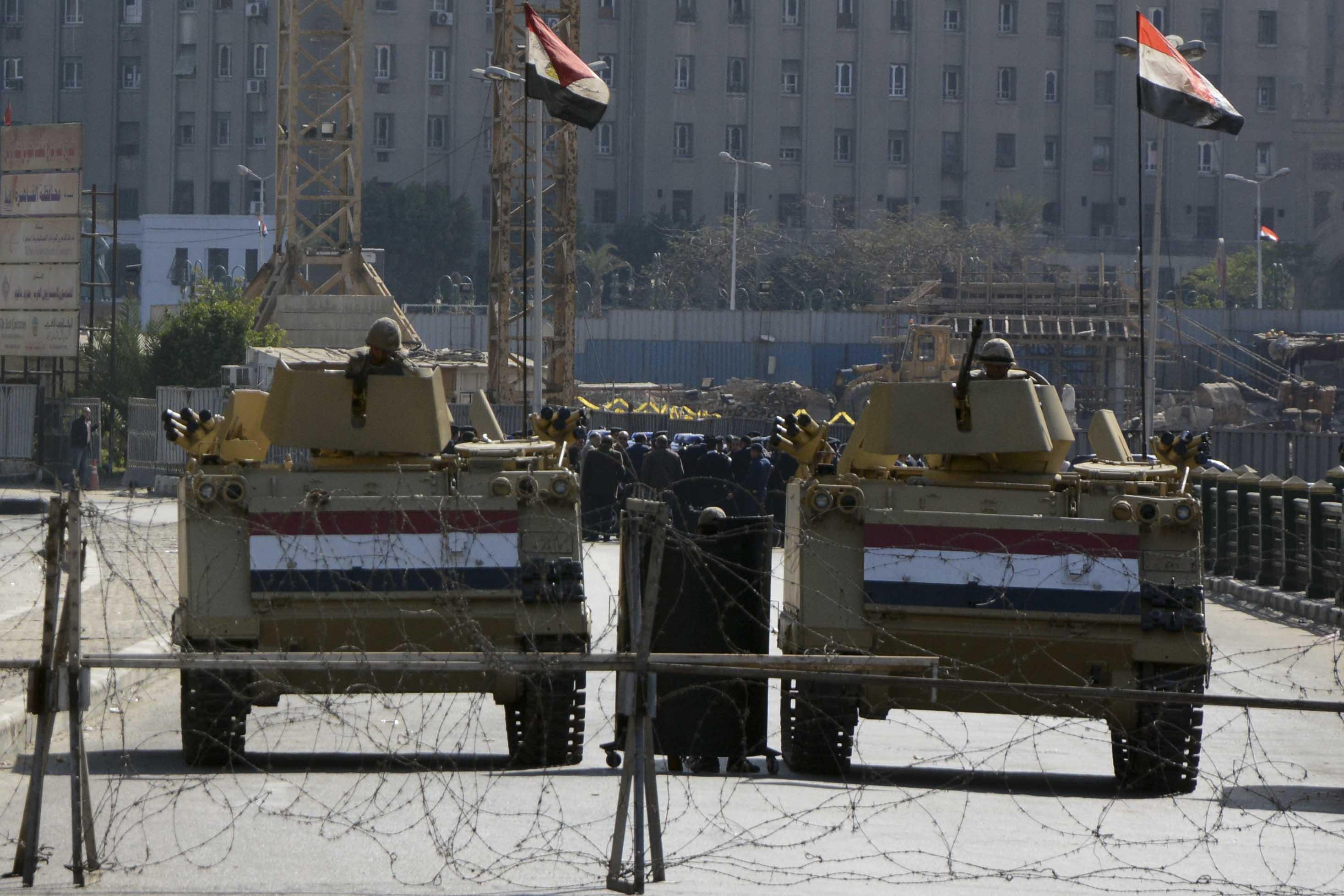 ثلاثة انقلابات في الطريق للأخير – مقال لـ”محمد محسوب”