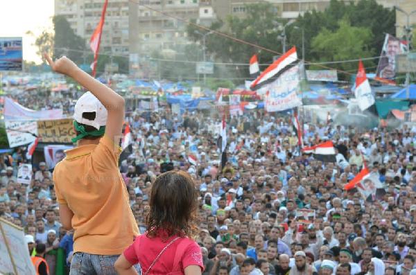 لليوم الثلاثين ..معتصمو الشرعية : صامدون إلى آخر مدى