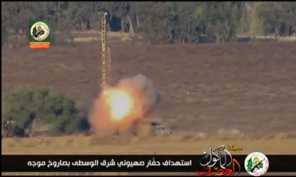 فيديو | “القسام” تدمر حفار للاحتلال على حدود “غزة” وتقتل من فيه