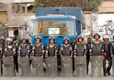 أمن الانقلاب يغلق الميادين الكبرى بالسويس