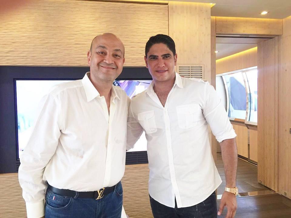 عمرو أديب من الخدمة بقنوات السعودية إلى بلاط رجل المخابرات في الإعلام