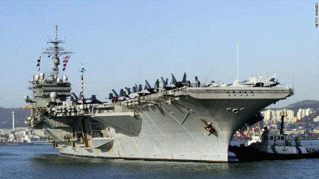 6 سفن حربية صهيونية تعبر قناة السويس محملة بـ 19 طن أسلحة