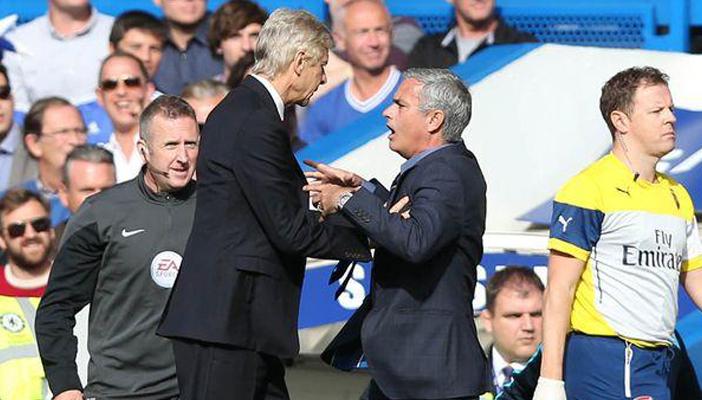 بالفيديو.. فينجر يرد على مورينيو بعدم مصافحته