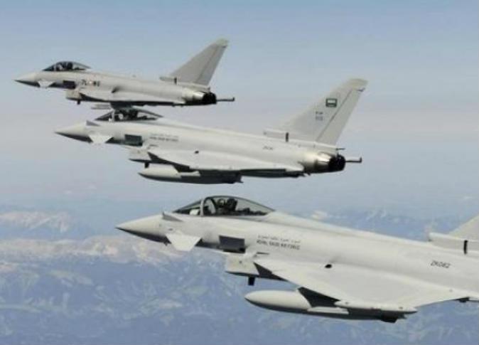 اليمن: التحالف العربي يقصف قاعدة العند الجوية