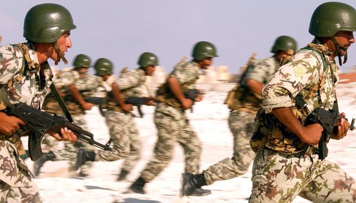 مصادر خليجية: 3 الآف عسكري مصري يدخلون “لحج” اليمنية