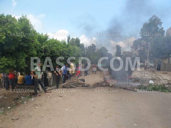 صور | قطع الطرق حول إحدى قرى “كفر الشيخ” اعتراضًا على اختفاء شاب