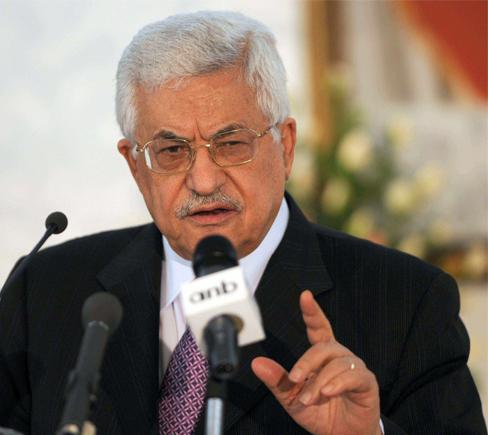 عباس يتواصل مع سلطة الانقلاب بشأن أعضاء فتح المعتقلين