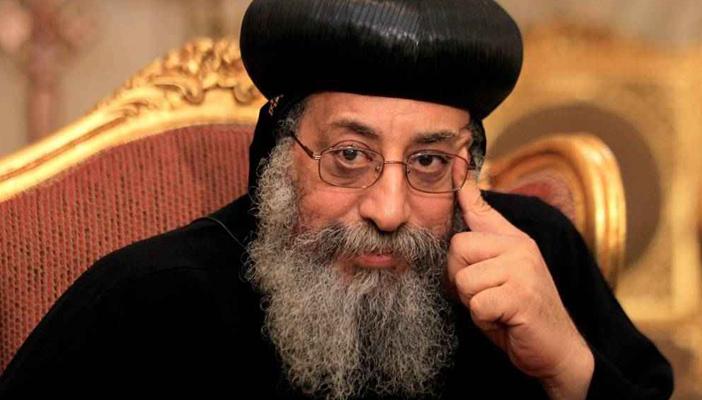 تواضروس يناقض نفسه: لا نتدخل في السياسة لكننا سنشارك في الانتخابات