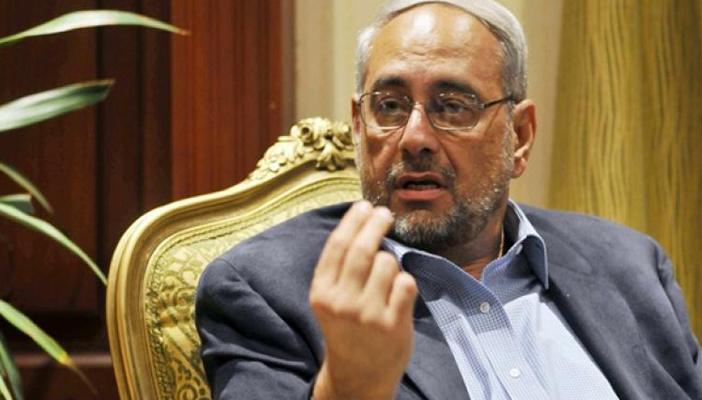 رفع اسم أحمد بهجت من “الممنوعين من السفر”