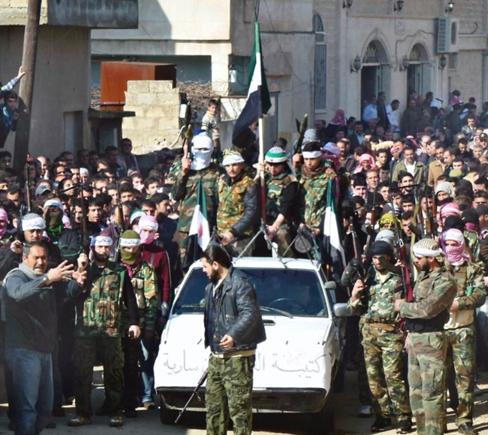 ثوار سوريا يحررون 4 آلاف سجين بينهم 10 نساء