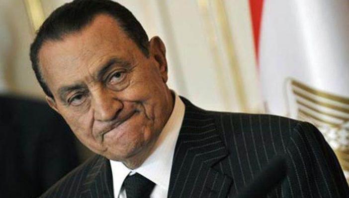 قبل افتتاح “التفريعة”.. فتنة مبارك تسيطر على المشهد “الكرنفالي”