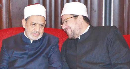 الأزهر ينتصر على الأوقاف.. الأسباب الحقيقية للتراجع عن الخطبة المكتوبة