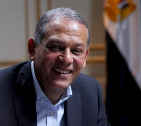 السادات: الببلاوي لا يسمع إلا لأهله وعشيرته