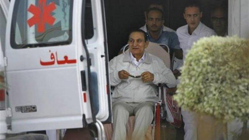 المخلوع يغادر القفص للمرة الثالثة لإصابته بوعكة صحية