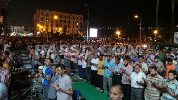 بالصور..المئات في الإسكندرية يتظاهرون رفضا للانقلاب