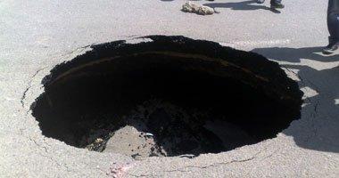 هبوط أرضي “هليتون رمسيس” يعرقل  حركة المرور