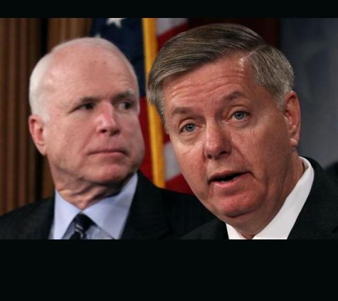 عضوا «الشيوخ الأمريكي» في القاهرة لبحث مخرج للأزمة المصرية