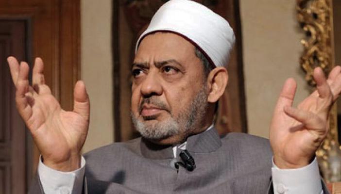 أحمد الطيب: دعم الإمارات لمصر سيسجل بحروف من نور