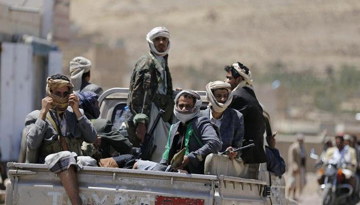 الحوثيون يفرون من المعارك باليمن