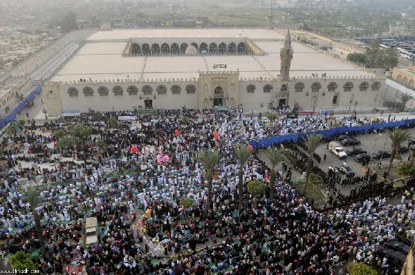 صلاة عيد الفطر في الخامسة و43 دقيقة بالقاهرة