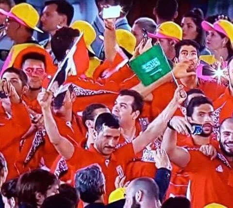 بالفيديو.. لاعب مصر يكشف سبب رفعه علم السعودية في الأولمبياد