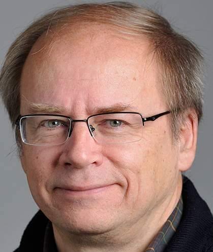 الغرب بحاجة أن ينأي بنفسه عن النظام المصري