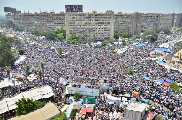 باحث سياسي: أين الجيش من تهديد الحكومة فض اعتصام رابعة بالقوة؟