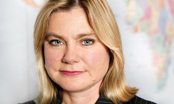 “بريطانيا”: عقوبات “روسيا” ليس لها أي أساس