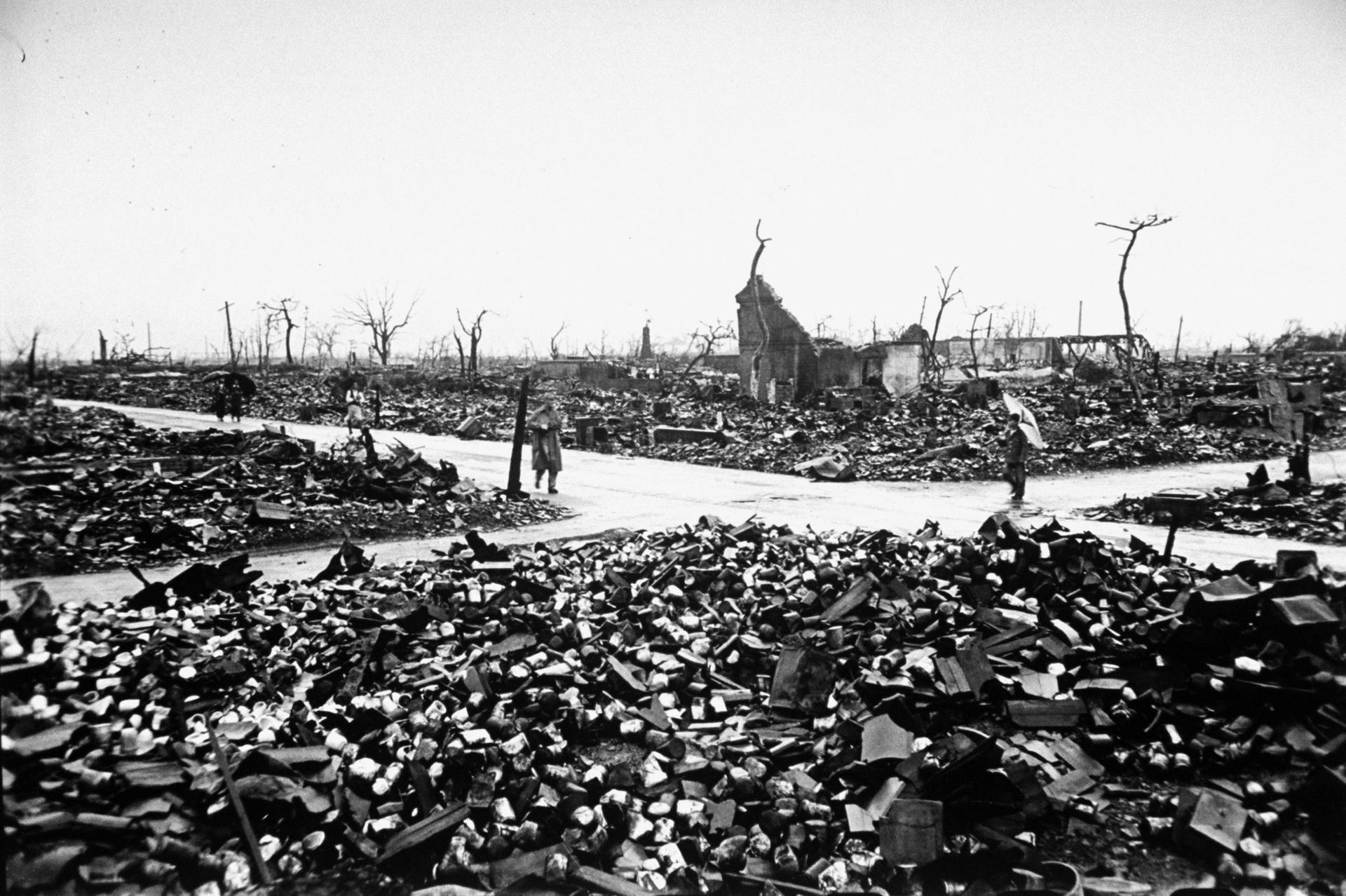 هيروشيما و الحضارة الفاجرة -مقال لـ”محمد سيف الدولة”