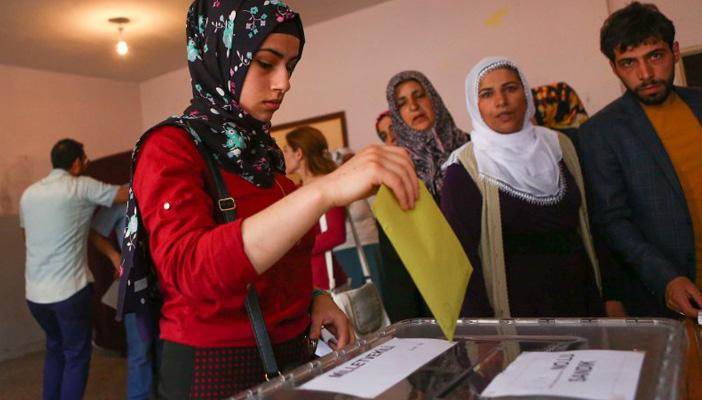 “العدالة والتنمية” التركي يتقدم في الانتخابات المهنية