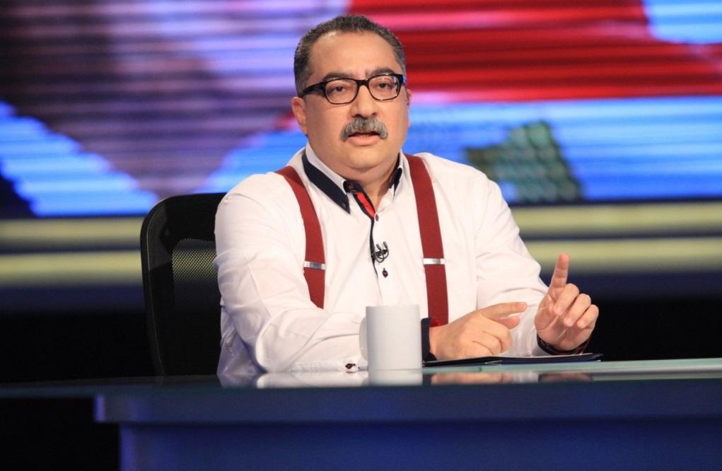 بالفيديو.. إبراهيم عيسى: غلق شركات الصرافة حل بوليسي