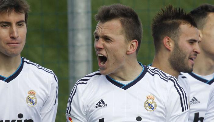 نجم الملكي تحت أنظار المدفعجية