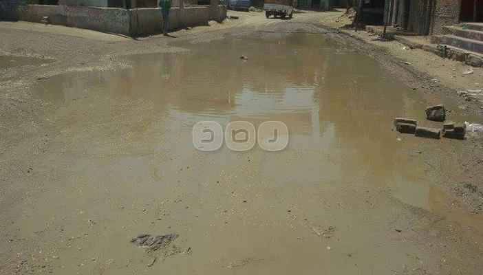 انقطاع المياه عن أهالي أسوان منذ أمس.. والمواطنون: بنغرق في المجاري