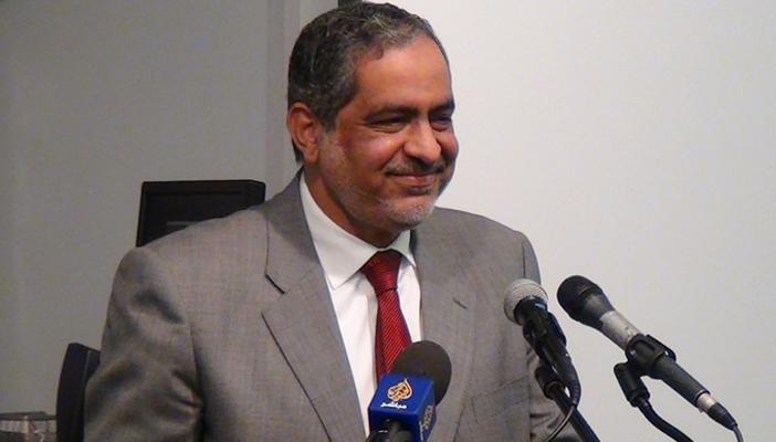 بالفيديو..وصول أبو العلا ماضي إلى قسم شرطة الجيزة لإخلاء سبيله