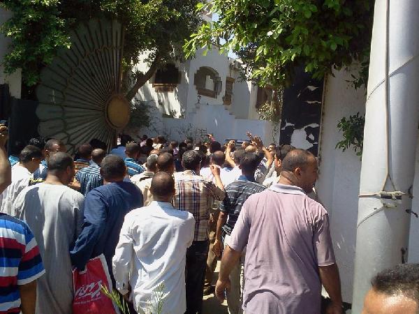 اقتحام مديرية أمن المنيا من قبل أفرادها