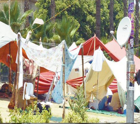 خيام جديدة لمعتصمين جدد في النهضة اليوم