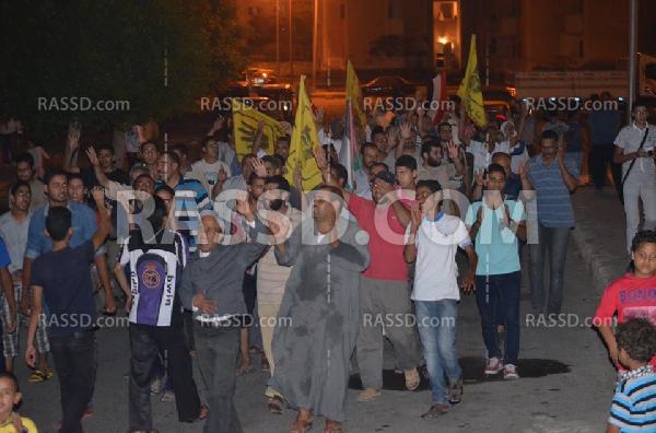 صور | مسيرة ليلية لأهالي مدينة “برج العرب” في