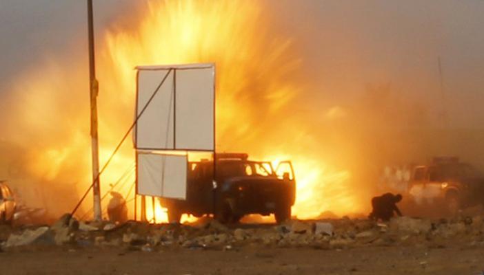 إطلاق قذيفة “آر بي جي” على سيارة أثناء اجتيازها حاجزا أمنيا بالعريش