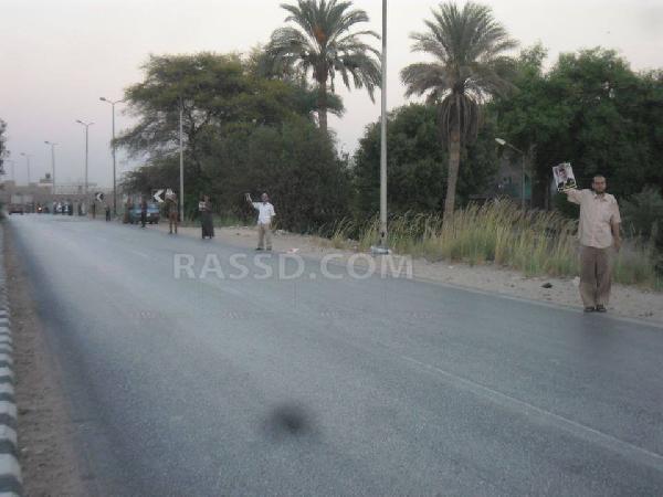 سلسلة بشرية بأسيوط لرفض الانقلاب