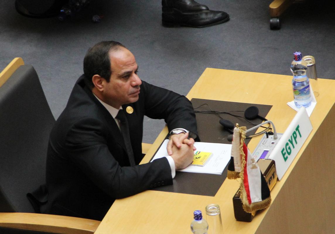 5 ملامح تبرز توعد السيسي بإستنزاف أموال المصريين