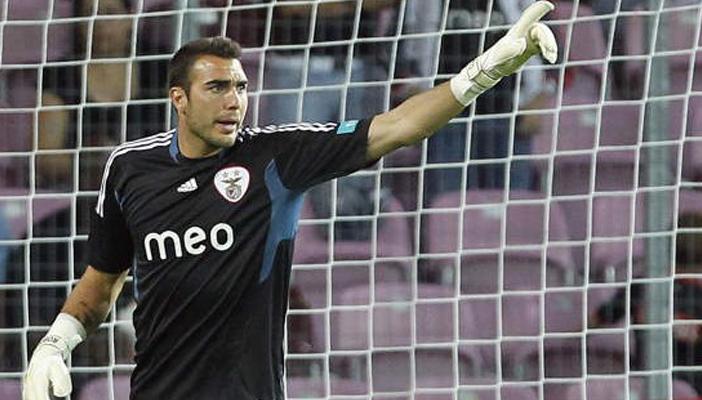 “مترو”: حارس أولمبياكوس يقترب من المدفعجية